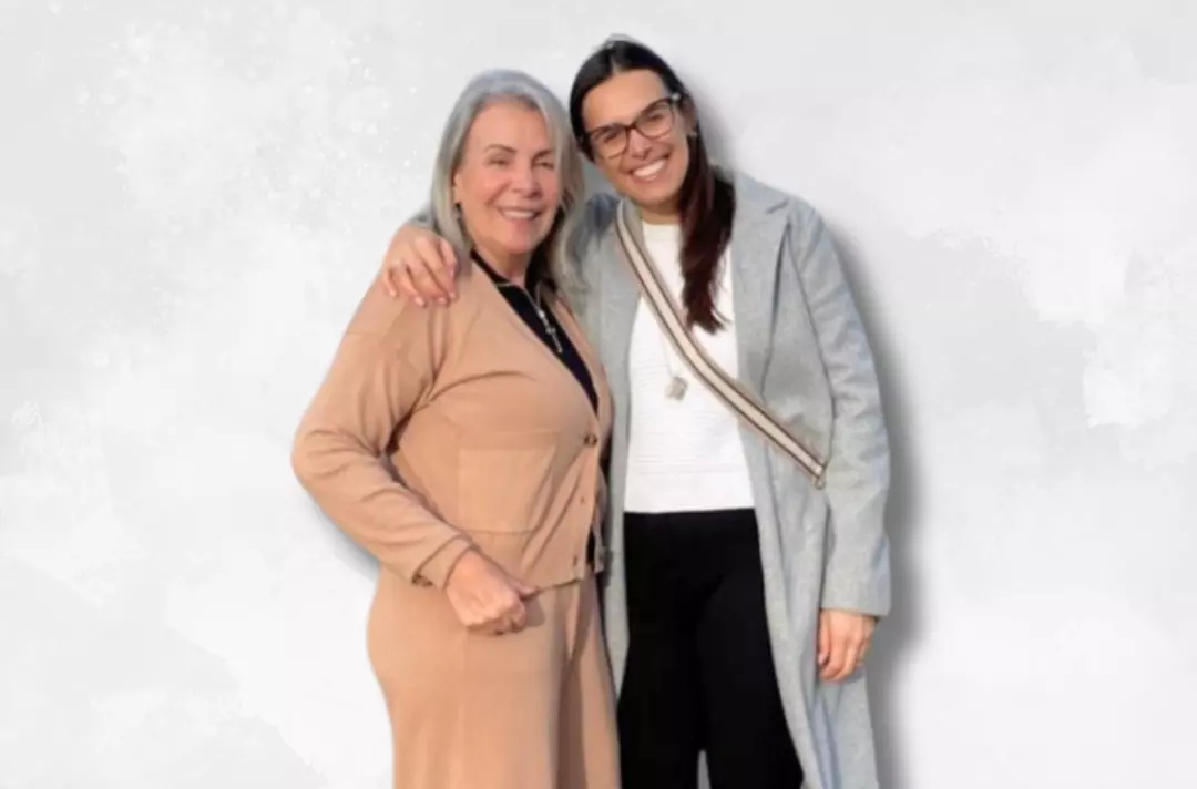 A photo shows Tatiane del Campo with her Mum.